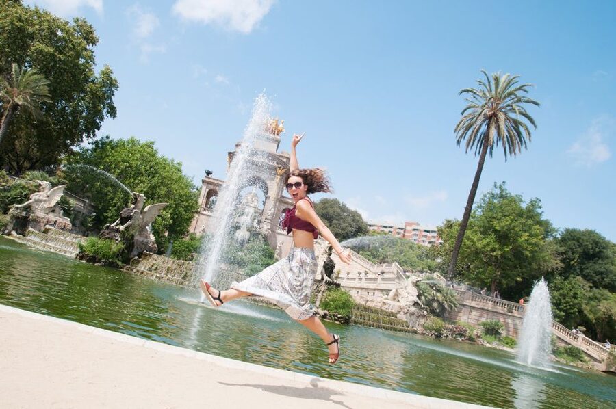 ✅ Barcelona: Photoshoot Tour Old Town - Starting at Barcelona Cathedral (and why that’s a smart first move)
