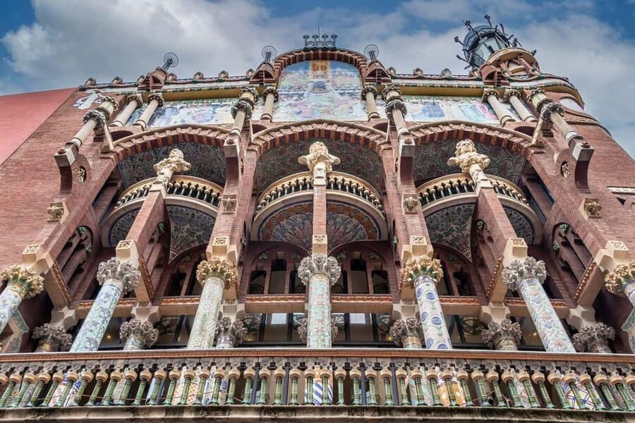 Barcelona: Picasso Museum Entry, Digital Guide & Born Walk - From museum to streets: El Born after Picasso