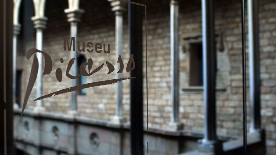Barcelona: Picasso Museum Guided Tour - Skip-the-Line Start at Fossar de les Moreres (and How to Find It)