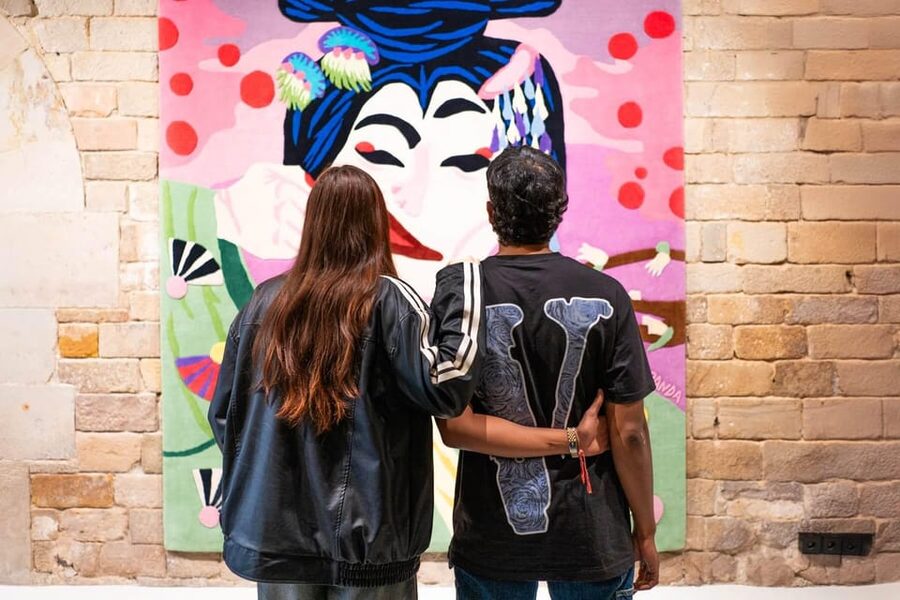 Barcelona: Picasso Museum Tour with Moco Museum Ticket - Skip the ticket line, then switch to Moco: a modern left turn