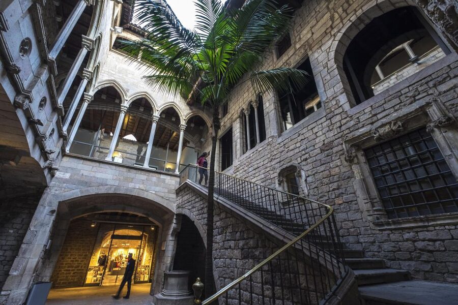 Barcelona: Picasso's Barcelona & Picasso Museum Walking Tour - Blue, Rose, and Cubism: the tour’s real value is in how it trains your eyes