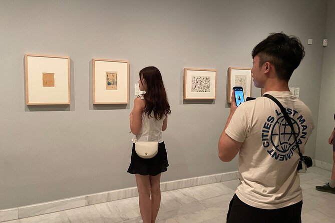 Barcelona Picasso Walking Tour and Museum Visit - Carrer d’Avinyó: Walking Toward Les Demoiselles d’Avignon
