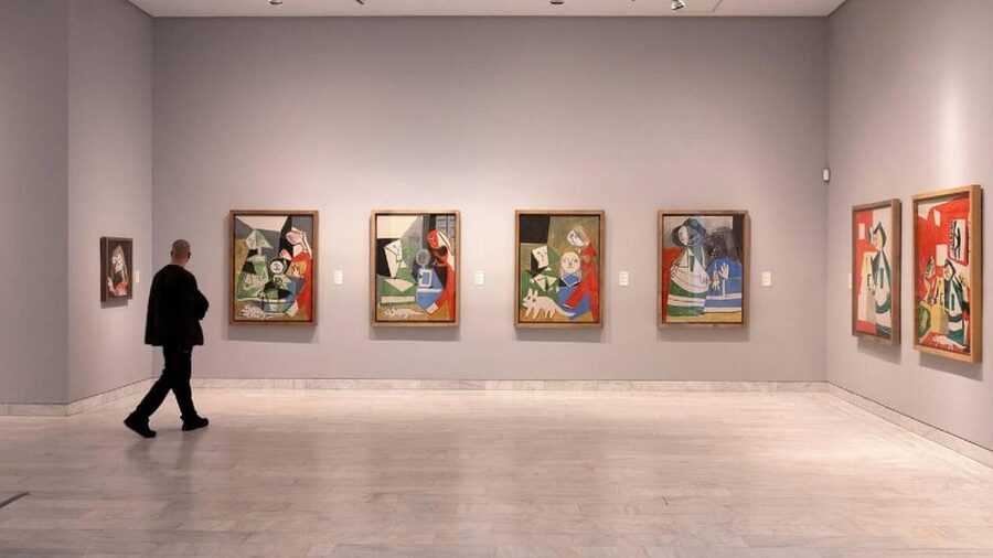 Barcelona: Picasso Walking Tour with Picasso Museum Tickets - Meeting at Museu Picasso: Quick Start, Minimal Waiting