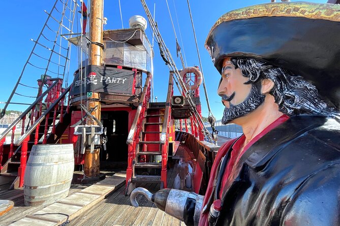 Barcelona Pirate Adventure 75min. - Who should book this pirate boat adventure?