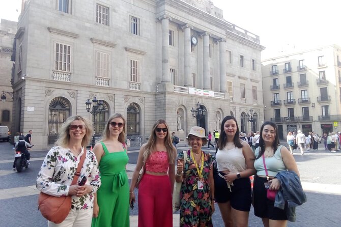 Barcelona Premium: Gothic, Montjuic, Sagrada Familia & Park Güell - Plaza Catalunya to the Gothic Quarter: getting the city’s oldest layers