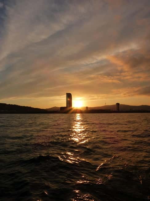 Barcelona: Premium Shared Sunset Cruise (Drinks & Snacks) - Drinks and snacks: included basics, plus what can change