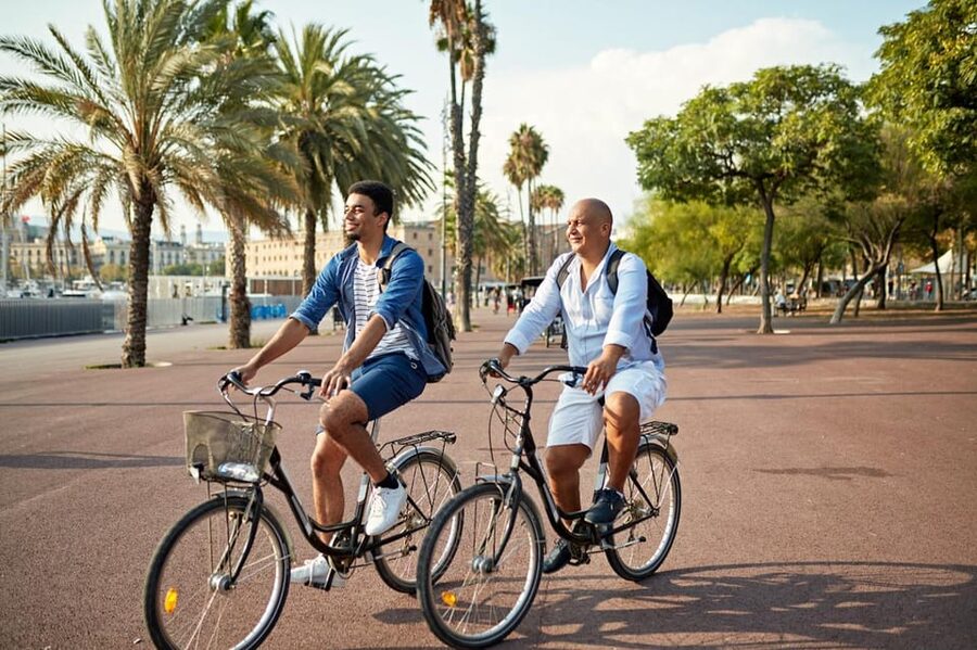 Barcelona: Private Bike/eBike Tour & Sagrada Familia Tickets - Practical tips before you book (and before you roll)