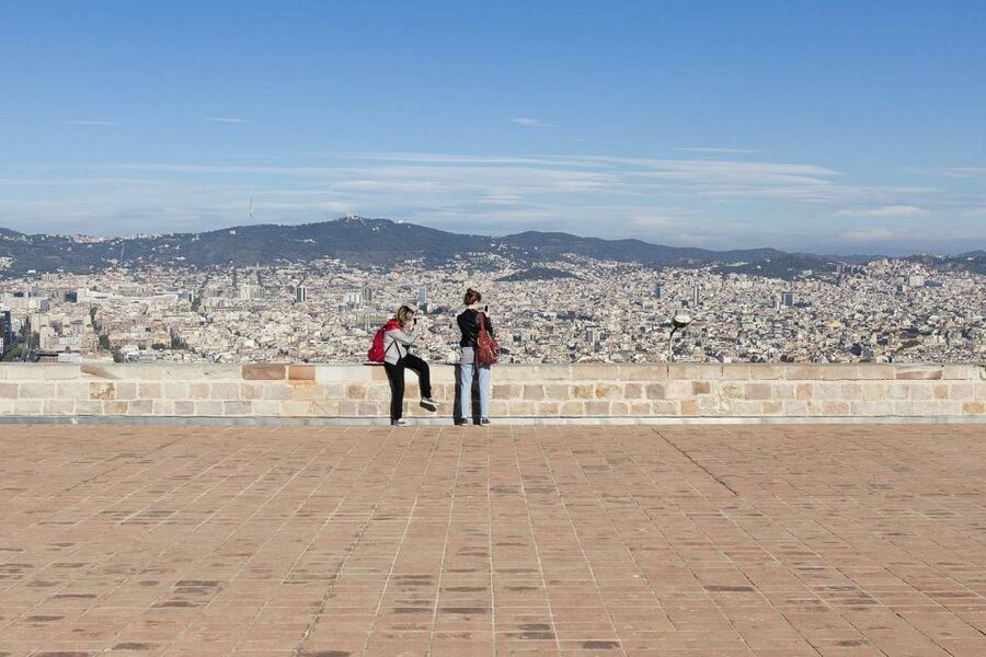 Barcelona: Private City Sights Tour, Including Cable Car - Magic Fountain Finale: Perfect If It Runs, Awkward If It Doesn’t