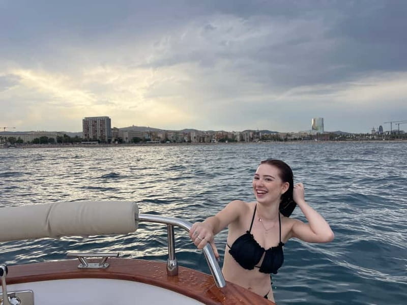 Barcelona: Private Classic Yacht Tour with Drinks - Drinks on Board: Cava, Wine, Beer, and Soft Drinks