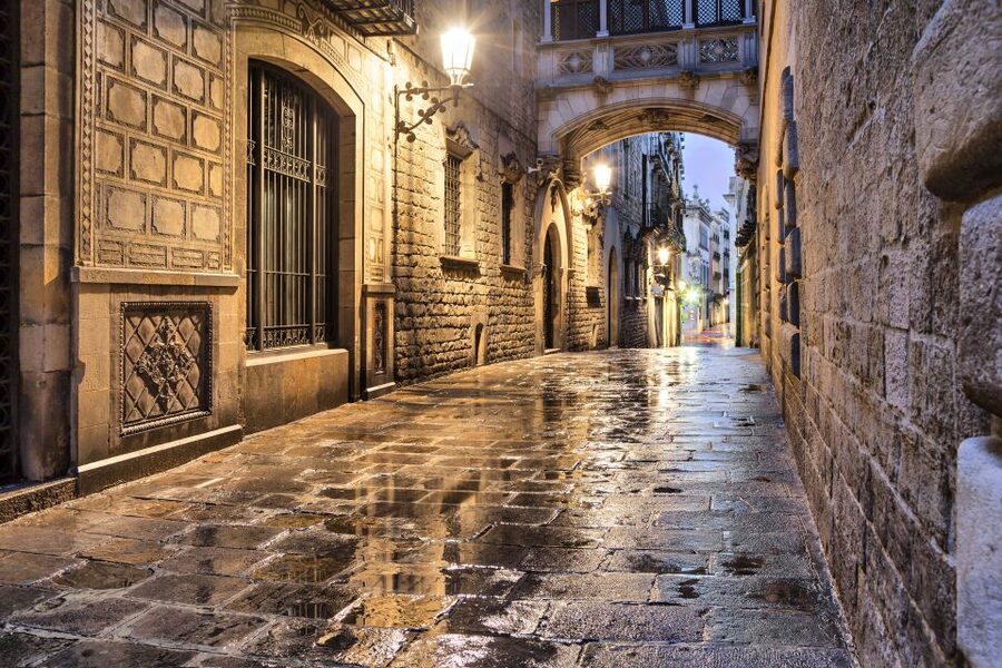 Barcelona: Private Custom Tour with a Local – Icons & Gems - The snack or coffee stop: a smart break that’s not random