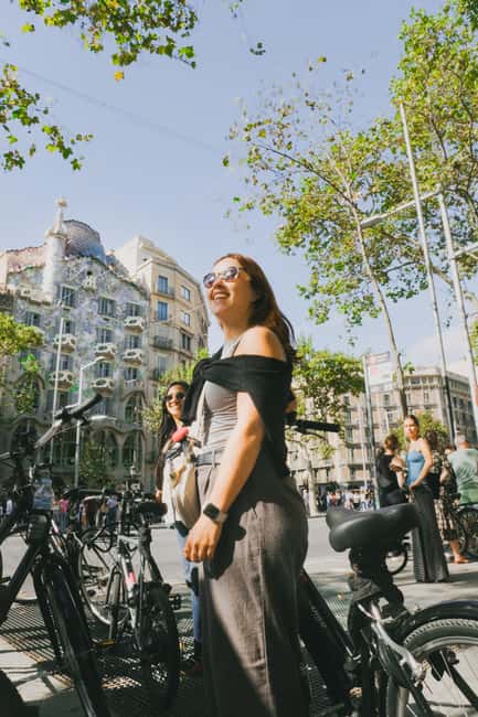 Barcelona Private E-Bike Tour (2.5h): Gaudí & City Stories - Key highlights worth your attention
