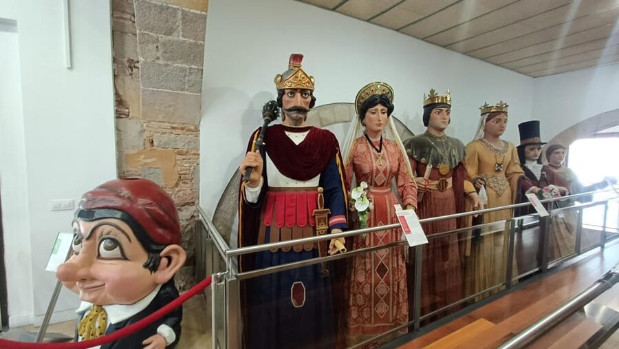 Barcelona private Family-Friendly Cultural & Food Tour - Key highlights you can plan around