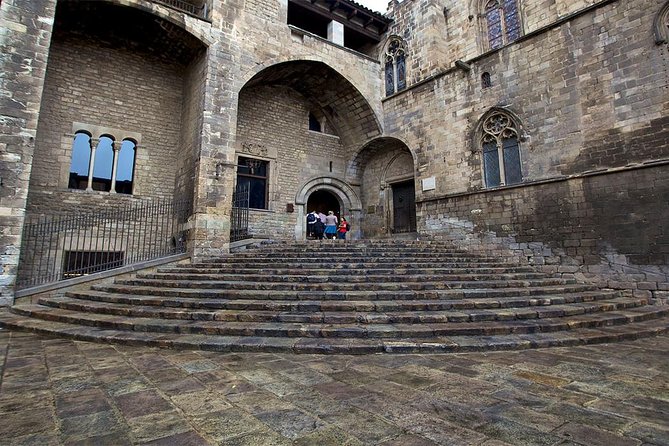 Barcelona Private Gothic Quarter Tour with Flamenco Show - Legends-first Barcelona: why this route feels different