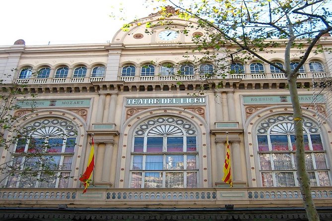 Barcelona Private Gothic Quarter Tour with Flamenco Show - The Jewish Quarter traces: medieval life you can still feel in the streets