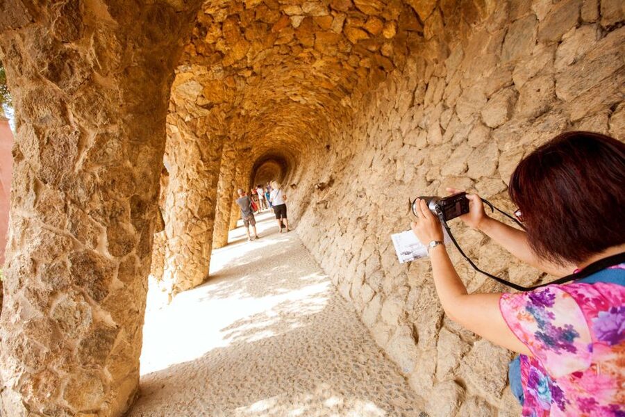 Barcelona: Private Half-Day Tour - Montjuïc Side Stops: National Palace, Olympic Ring, Montjuïc Castle, Columbus Monument