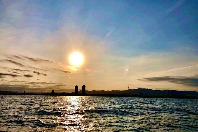 Barcelona Private Luxury Motor Yacht Sunset Cruise with Drinks - Who this cruise suits best