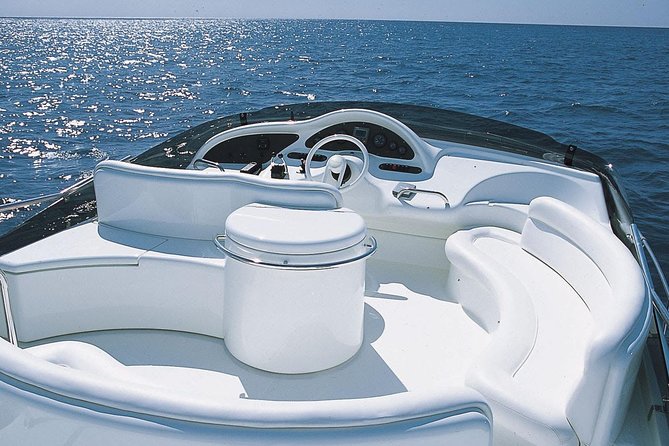 Barcelona Private Luxury Yacht Tour - What the Motion Stabilization Really Changes