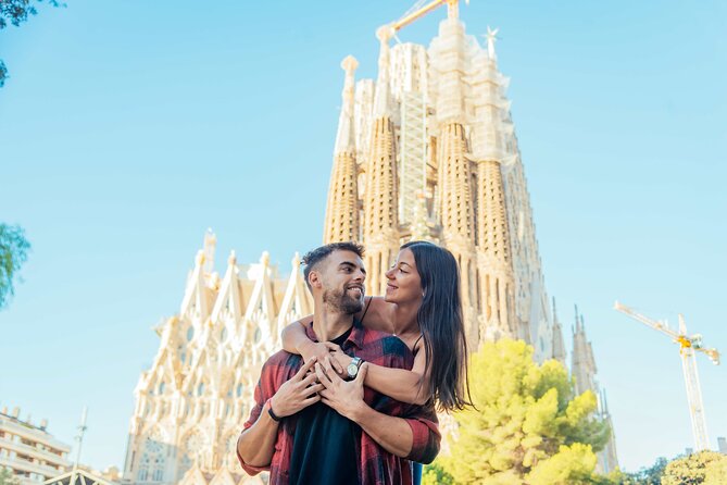Barcelona : Private Photoshoot Outside Sagrada Familia - Meeting point reality check (and how to not waste your shoot time)
