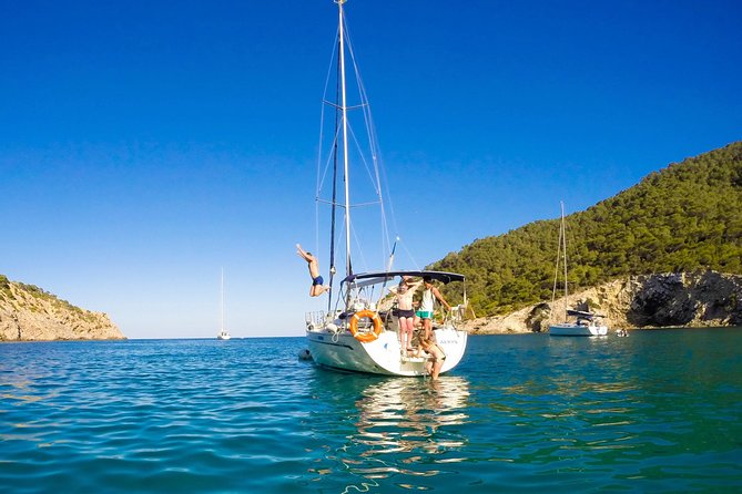 Barcelona Private Sailing Tour with Drinks for Family and Friends - What you see on a Barcelona sail: Sagrada Família, Tibidabo, and the coastline