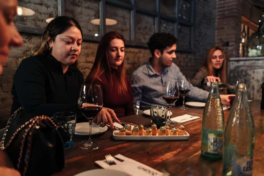 Barcelona Private Tapas Tour with Lunch or Dinner in El Born - Vegetarian-friendly, but gluten-free and vegan have limits