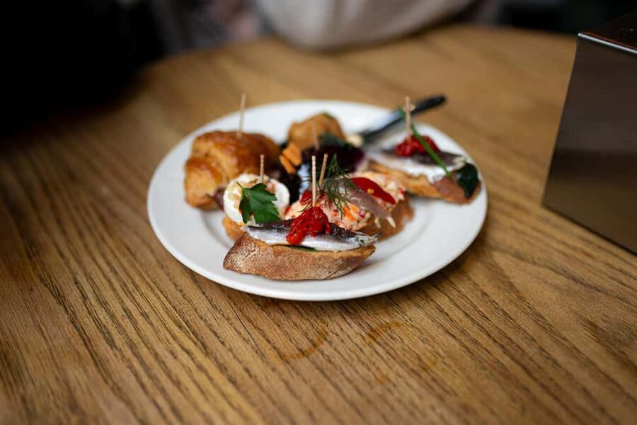 Barcelona Private Tapas Tour with Lunch or Dinner in El Born - Private guide + priority service = your time stays yours