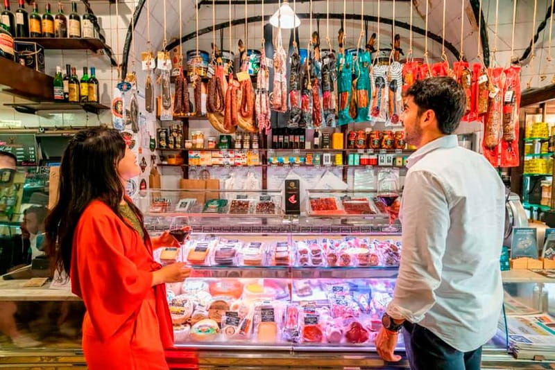 Barcelona: Private Tapas & Wine with Flamenco Show Old Town - Key things to know before you go