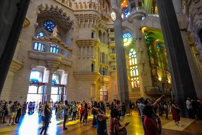Barcelona Private Tour with Sagrada Familia Skip-the-Line - Price and logistics: is $580.72 per person good value?