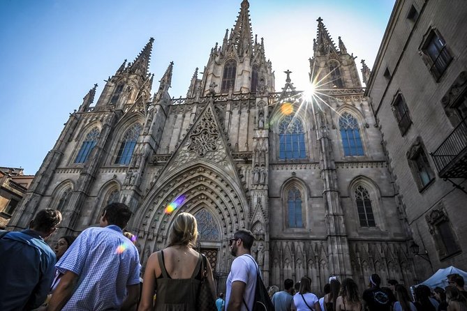 Barcelona Private Tour with Sagrada Familia Skip-the-Line - Small practical tips for your best day