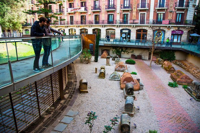 Barcelona Private Walking Tour through the City of Gaudi - Pickup, timing, and staying efficient without stress