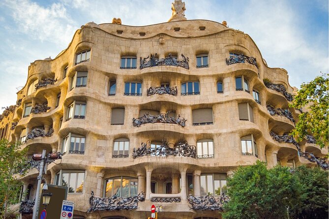 Barcelona: Reserved Entrance to Casa Mila (La Pedrera) with Audio - Key Things You’ll Notice on This Casa Milà Visit