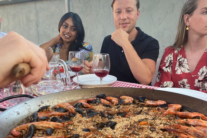 Barcelona Rooftop Paella Cooking Class with Sangria & Local Host - Key highlights at a glance