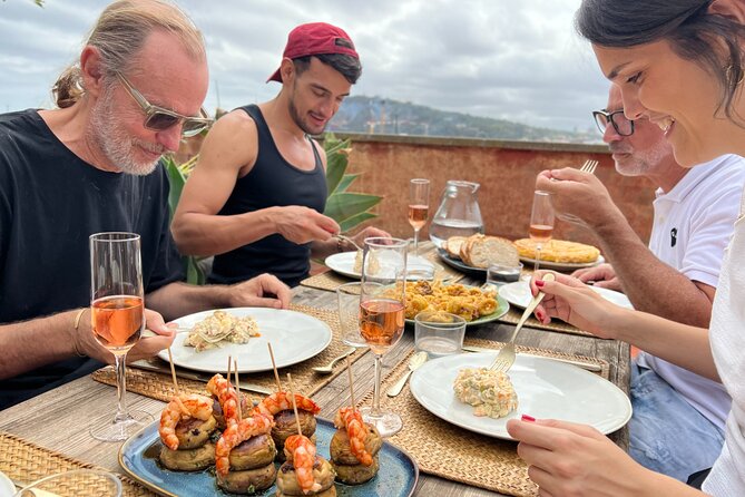 Barcelona: Rooftop Tapas & Sangria class with a Local Chef - Sangria + small-group attention: why this class feels personal