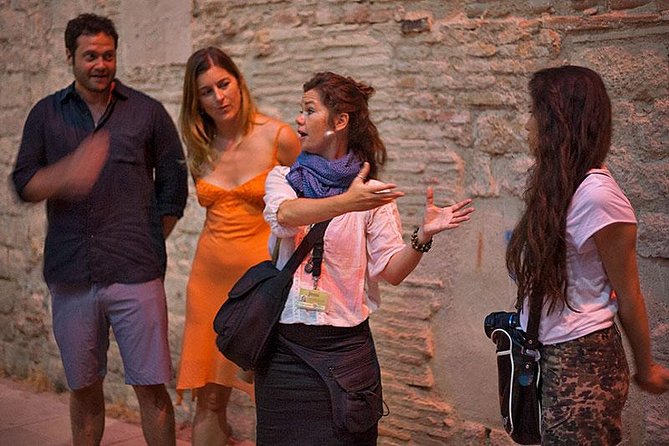 Barcelona's Dark History Night Tour - Executions, medieval punishments, and public justice
