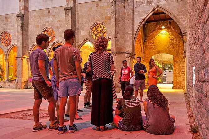 Barcelona's Dark History Night Tour - Cemeteries and the afterlife of fear