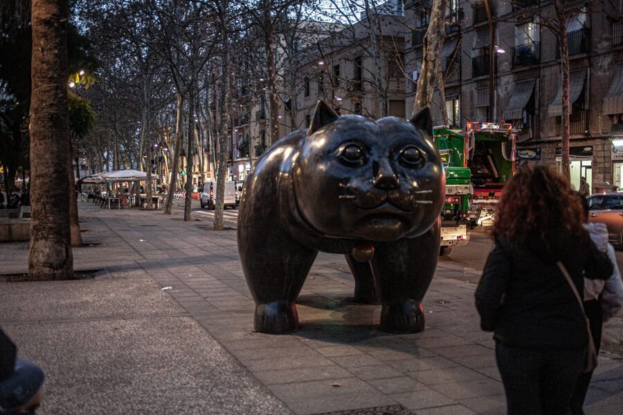 Barcelona's Dark History Walking Tour in El Raval - Jardins de les Tres Xemeneies and The Three Chimneys: A Modern Ending With Street Art Nearby