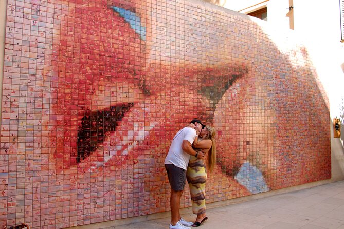Barcelona's El Raval and the Gothic Quarter: A Self-Guided Audio Tour - Palau Güell and the Under-the-Radar Gaudí Moment