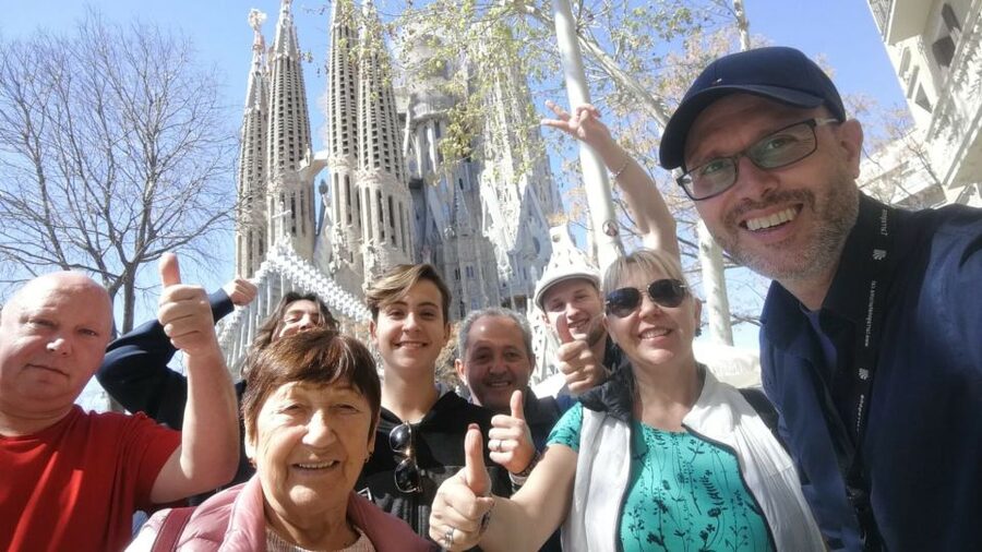 Barcelona: Sagrada Familia and City Tour with Hotel Pickup - Getting oriented at Plaça Catalunya and Passeig de Gràcia