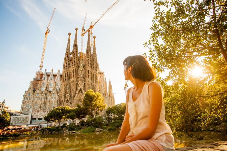 Barcelona: Sagrada Familia Entry Ticket with Audio Guide - Inside the Basilica: Where the Audio Guide Helps You See Structure