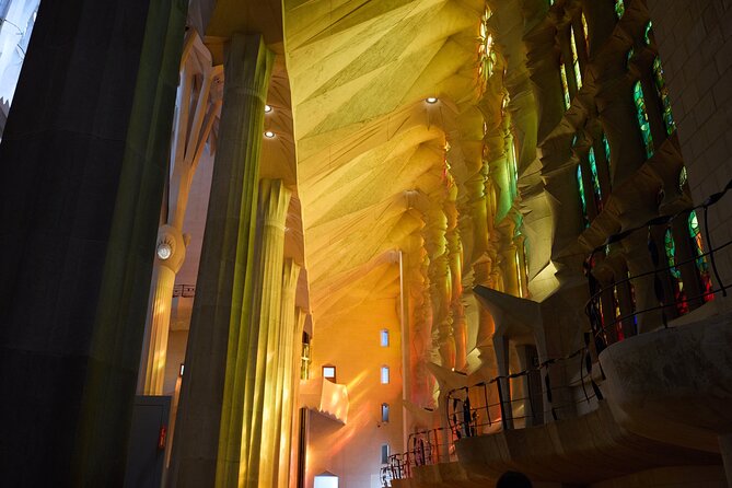 Barcelona: Sagrada Familia Guided English Tour Skip The Line - Key things I’d pay attention to
