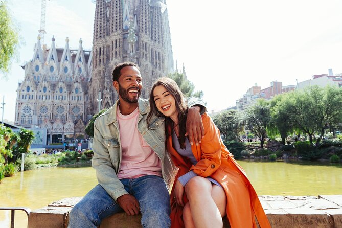 Barcelona Sagrada Familia Guided Tour with skip the line ticket - Key things to know before you go