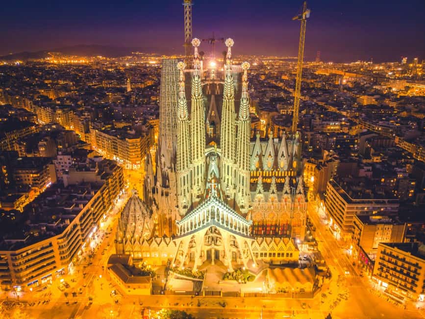 Barcelona: Sagrada Familia Guided Tour with Tower Access - Skip-the-line entry: how you buy back your time