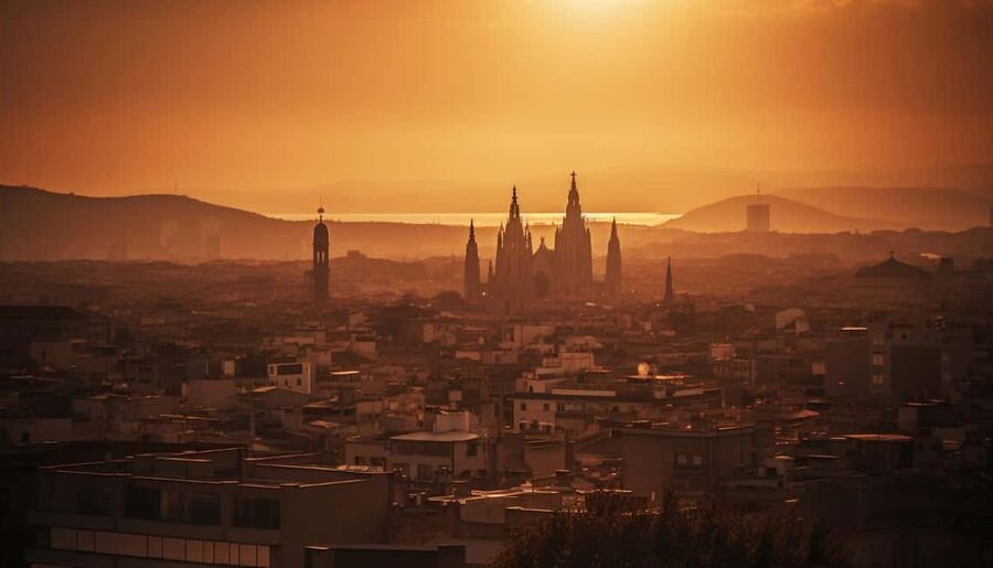 Barcelona: Sagrada Familia Guided Tour with Tower Access - Museum visit: why it’s more than a waiting room