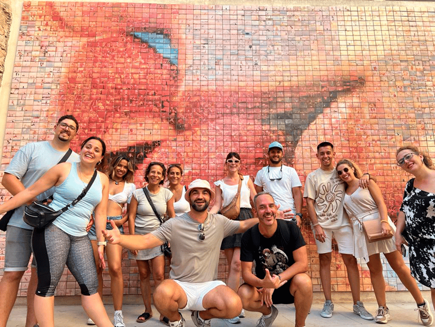 Barcelona: Sagrada Familia, Modernism, and Old Town Tour - Sagrada Família Exterior Tour: Why the Facade Matters