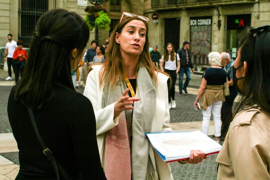 Barcelona: Sagrada Familia, Park Güell & Gothic Quarter Tour - Price and logistics: what you’re paying for