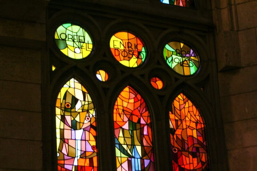 Barcelona: Sagrada Familia, Park Güell & Gothic Quarter Tour - Who this tour is best for (and who should skip it)