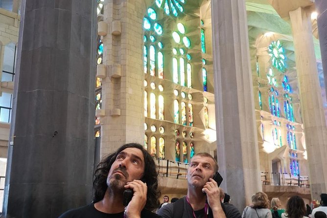 Barcelona: Sagrada Familia, Park Guell & Tapas Private Tour - Passeig de Gràcia: Modernism on Parade (Casa Batlló and La Pedrera)