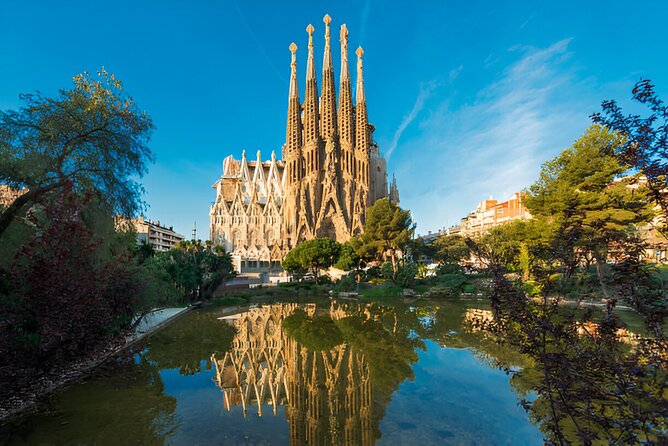 Barcelona Sagrada Familia Priority Access Tour - Key highlights to know before you go