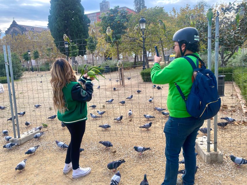 Barcelona: Sagrada Familia Private E-Scooter Tour - Parc de la Ciutadella: end with open space and easy breathing room