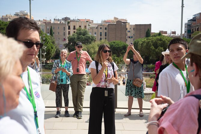 Barcelona: Sagrada Familia Semi-Private Guided Tour - Free time inside: turn the explanation into your own visit