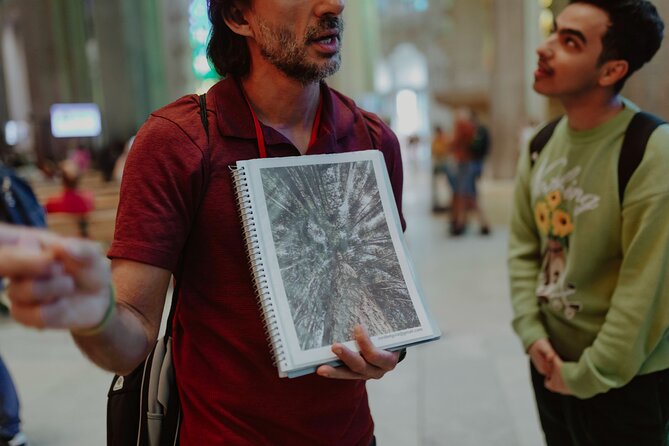 Barcelona: Sagrada Familia Semi-Private Guided Tour - What you don’t get: no tower access, plan your views accordingly